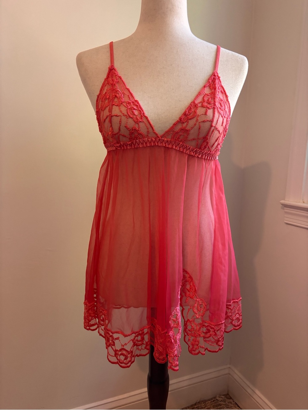 Frederick’s of Hollywood Sheer Pink Lace Babydoll Chemise Lingerie S